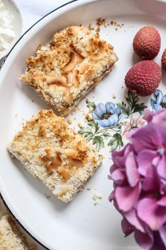 coconut bars with lychee and apricot-1-3