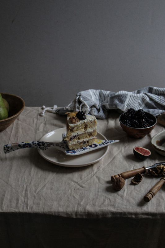 blackberry pear and walnut cake with fig verbina jam-1