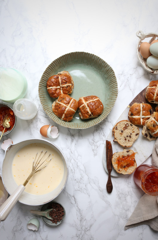 hotcross bun bread pudding