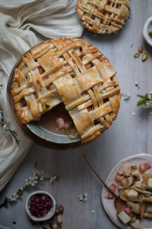 apple rose and rhubarb and pistachio pie-1-3