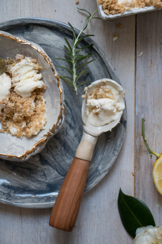 lemon clotted cream icecream with anzac crumble-1-10