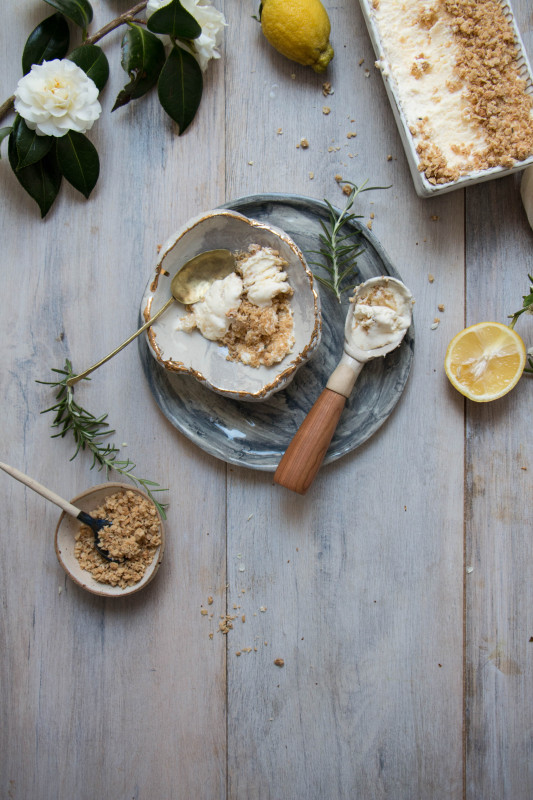 lemon clotted cream icecream with anzac crumble-1-4