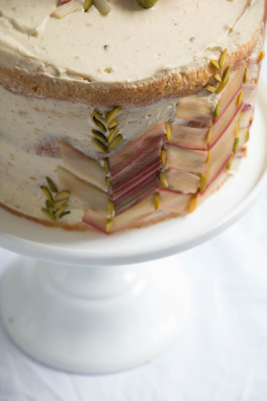 rhubarb strawberry and pistachio cake-1-9