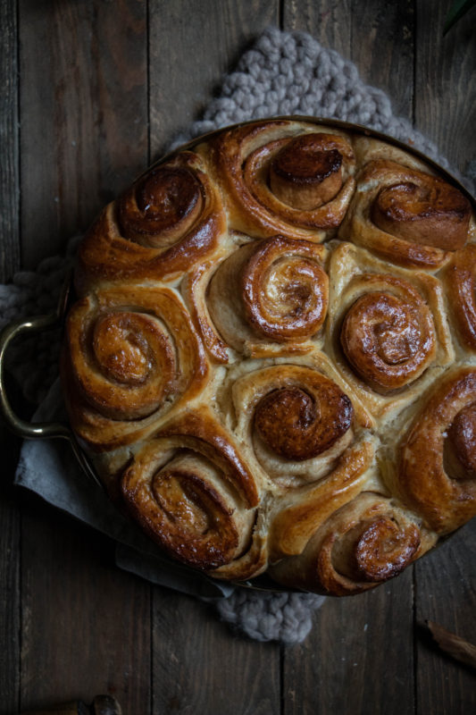 jasmine tea poached caramel apple bottomed cinnamon buns-1-9