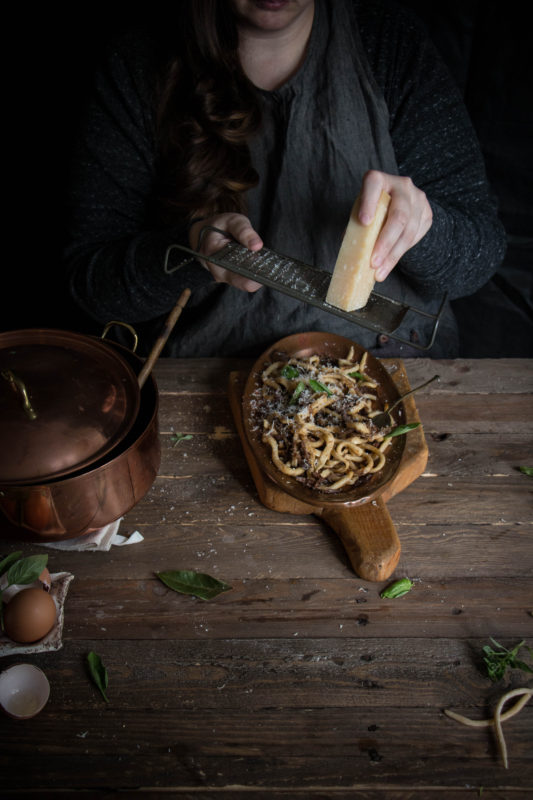 tuscan-braised-ox-cheek-with-chianti-and-pici-pasta-1-5