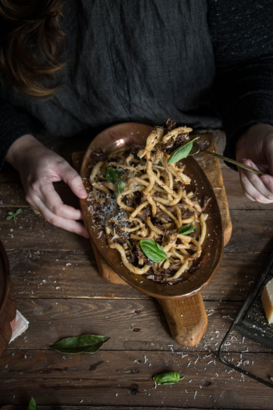 tuscan-braised-ox-cheek-with-chianti-and-pici-pasta-1