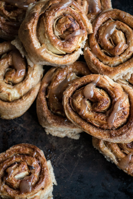 vegan-apple-cinnamon-buns-1-15