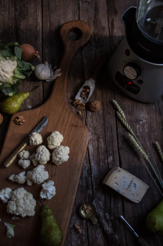 cauliflower-pear-and-blue-cheese-soup-1-10