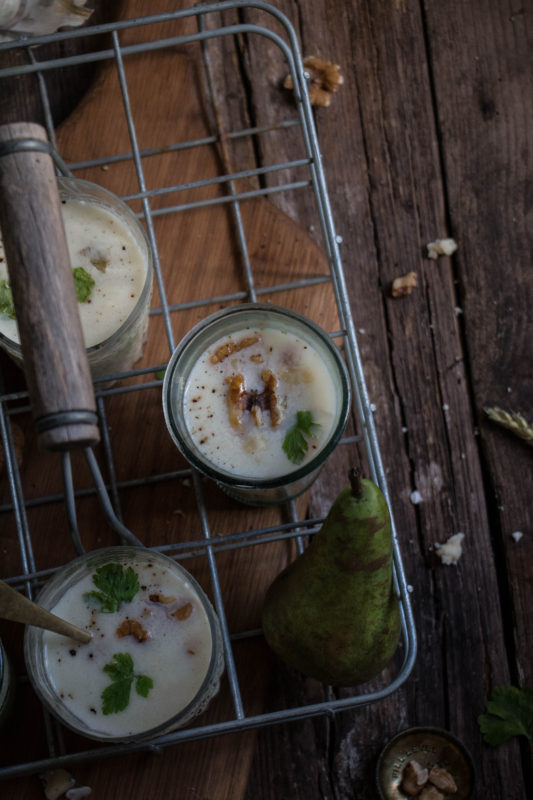 cauliflower-pear-and-blue-cheese-soup-1-2