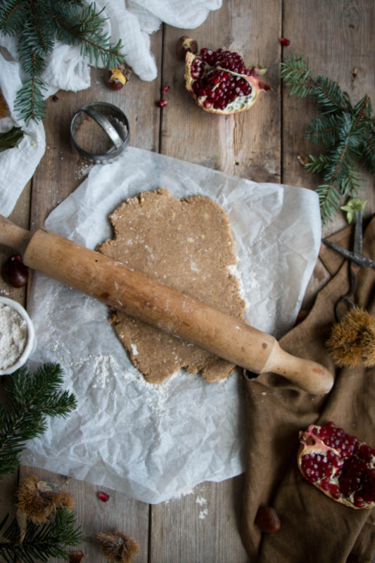 chestnut-cookies-with-pomegranate-glaze-1-12