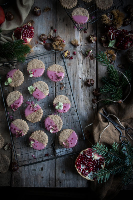 chestnut-cookies-with-pomegranate-glaze-1-2-1