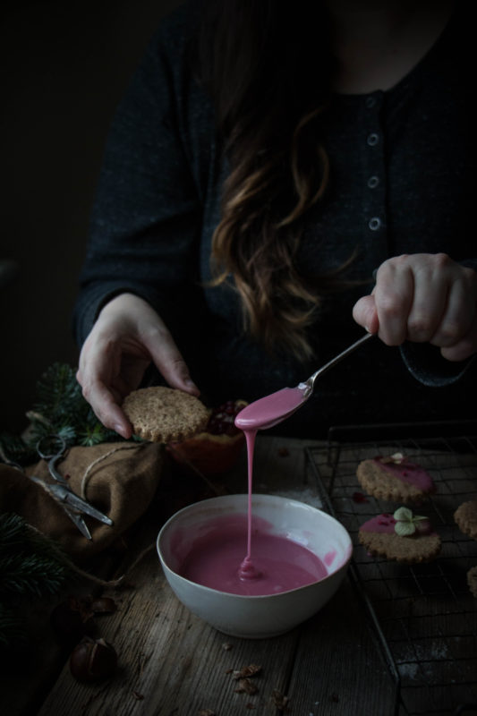 chestnut-cookies-with-pomegranate-glaze-1-7