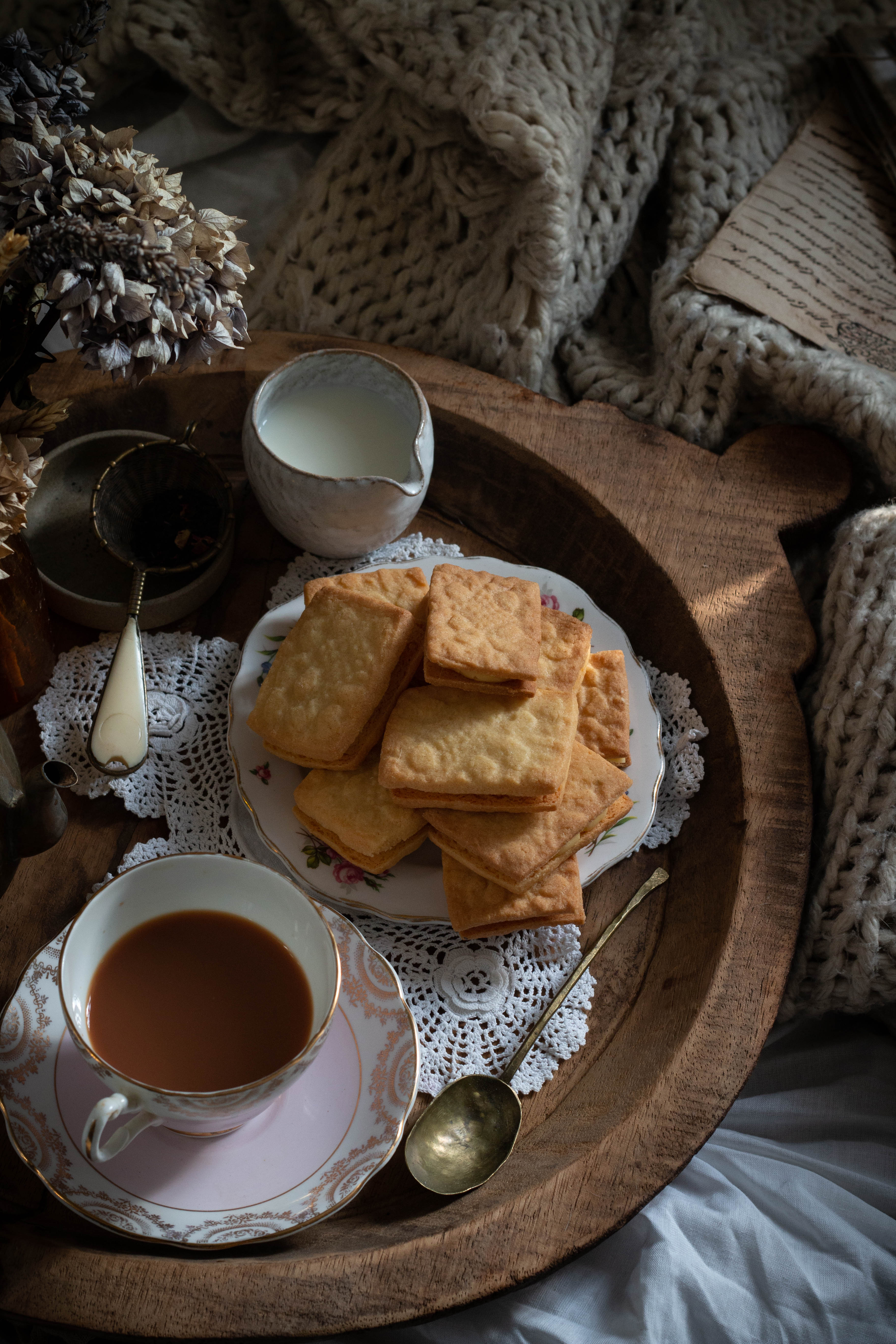 homemade custard creams