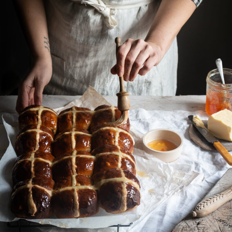 hot cross buns