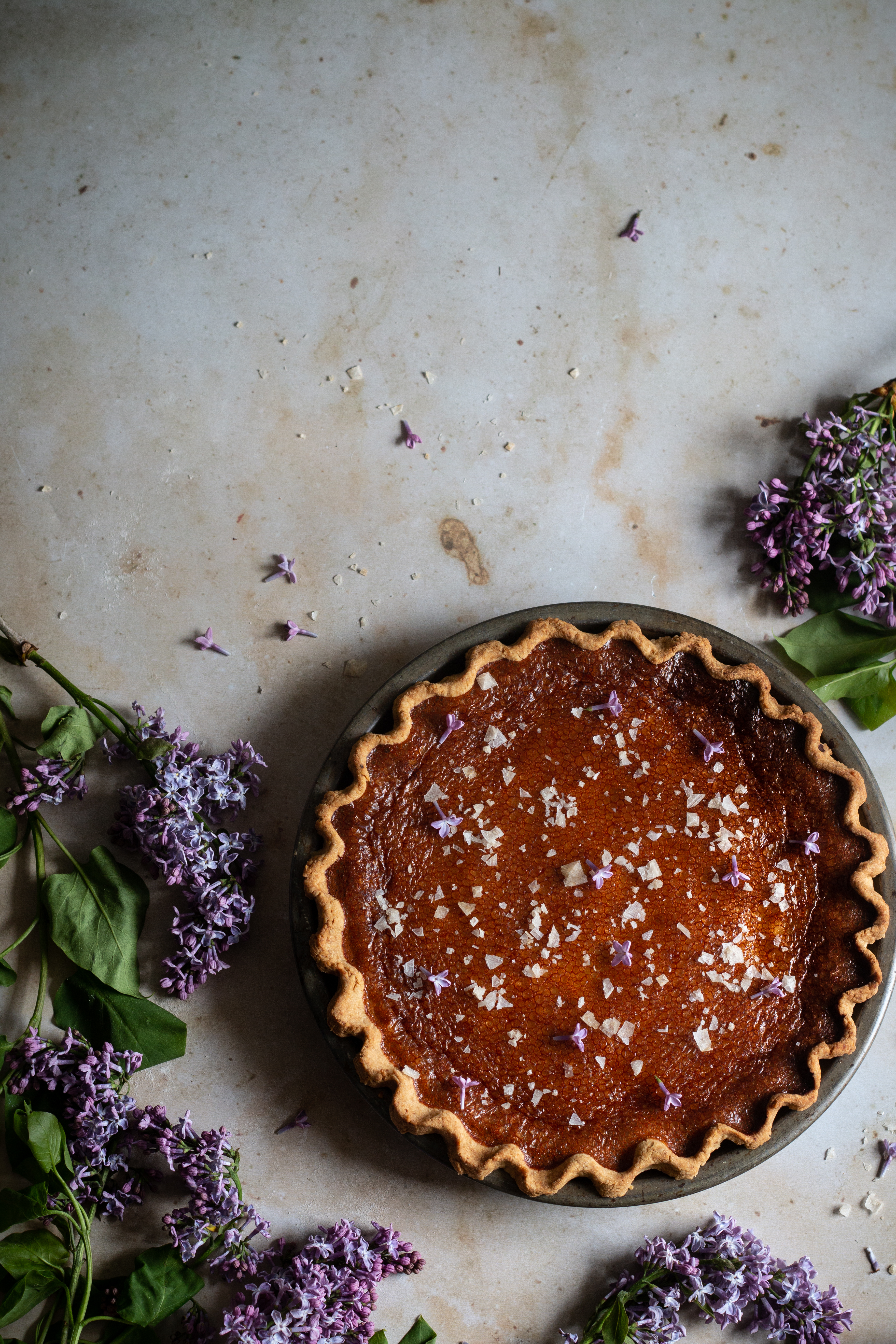 Lilac sugar salty honey pie with rhubarb