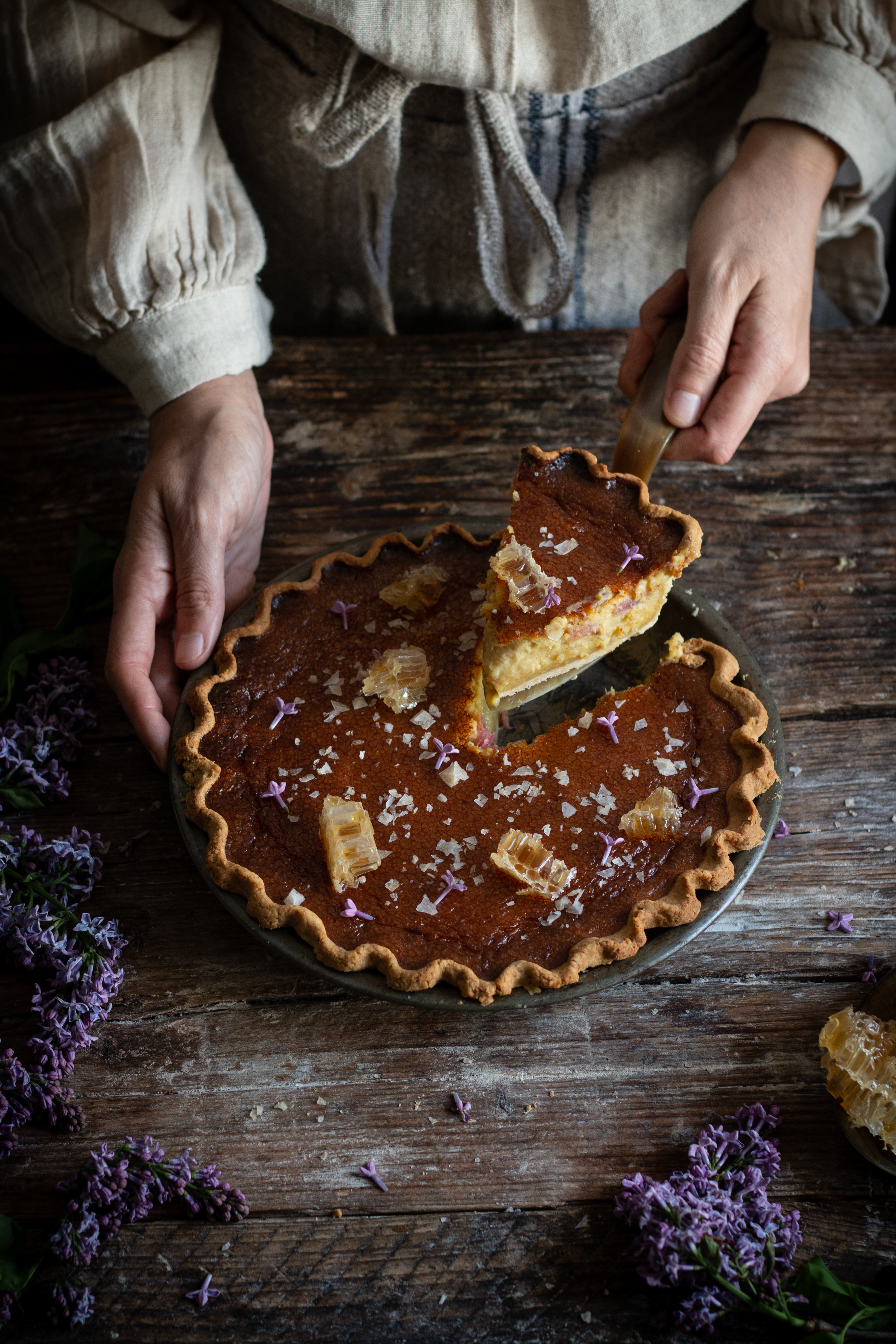 Lilac sugar salty honey pie with rhubarb