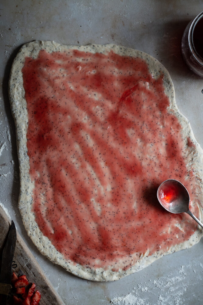 strawberry poppy seed buns