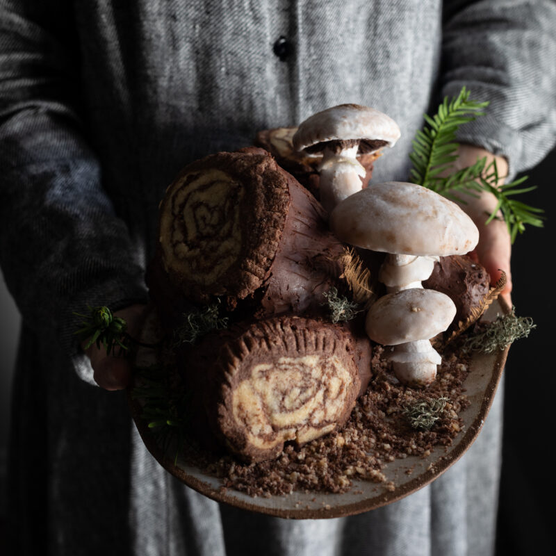 woodland chocolate log cake