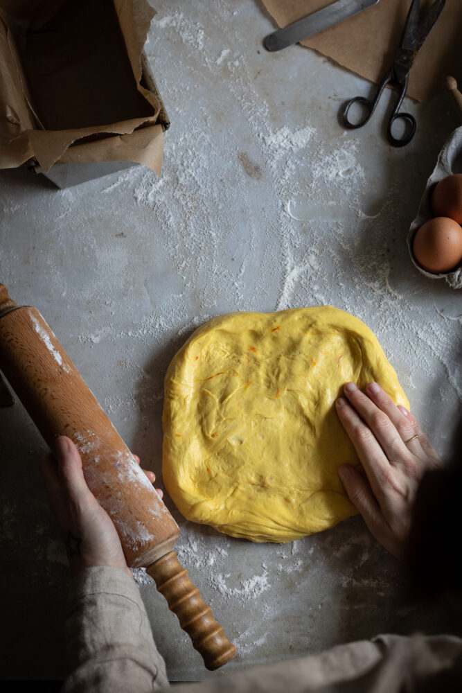 Saffron and cardamon milk bread