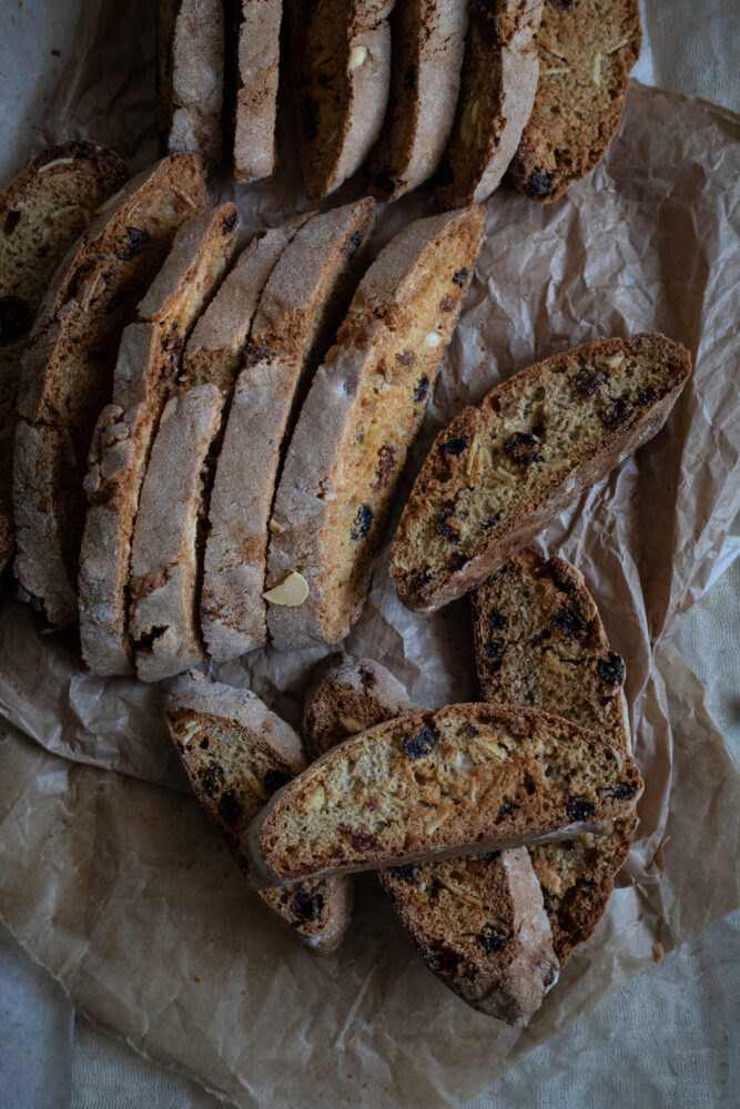 simnel biscotti