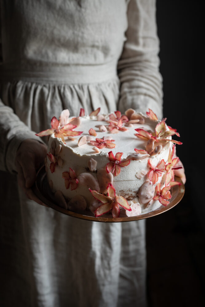 rhubarb flower cake