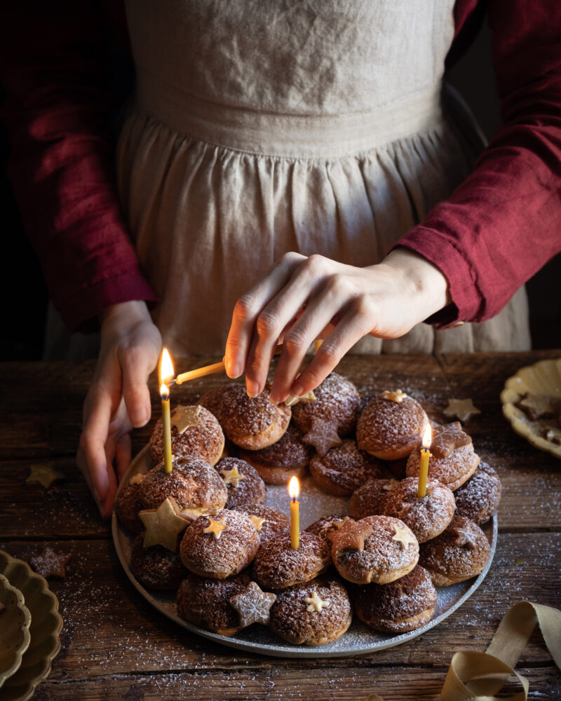 gingerbread choux bun wreath