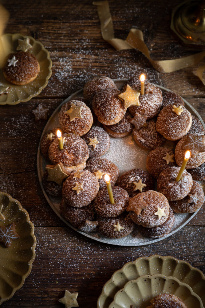 gingerbread choux bun wreath