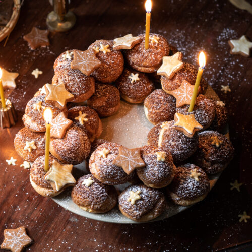 gingerbread choux bun wreath