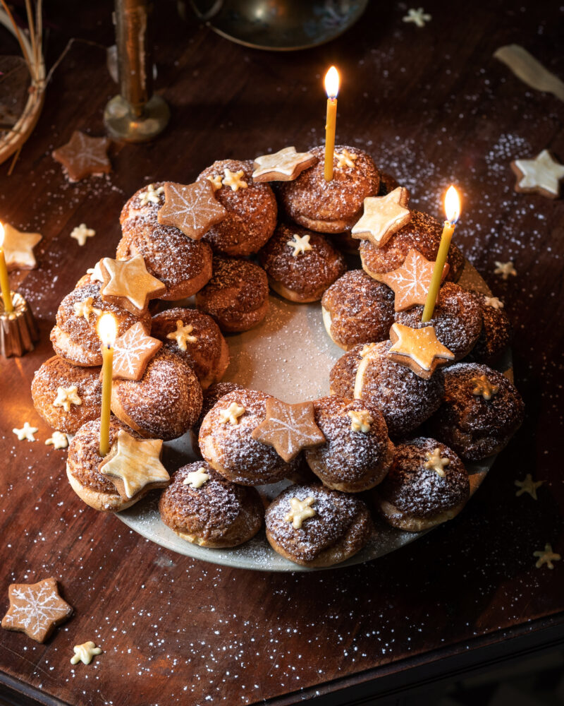 gingerbread choux bun wreath