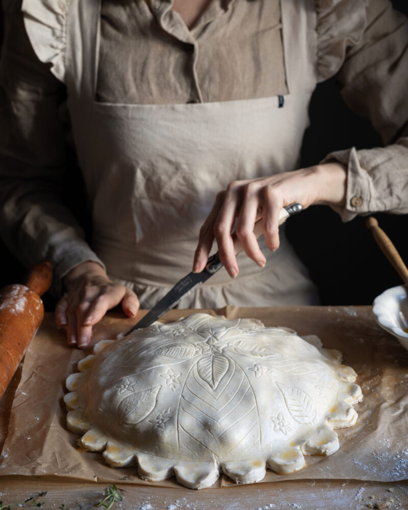 cauliflower cheese and leek pie