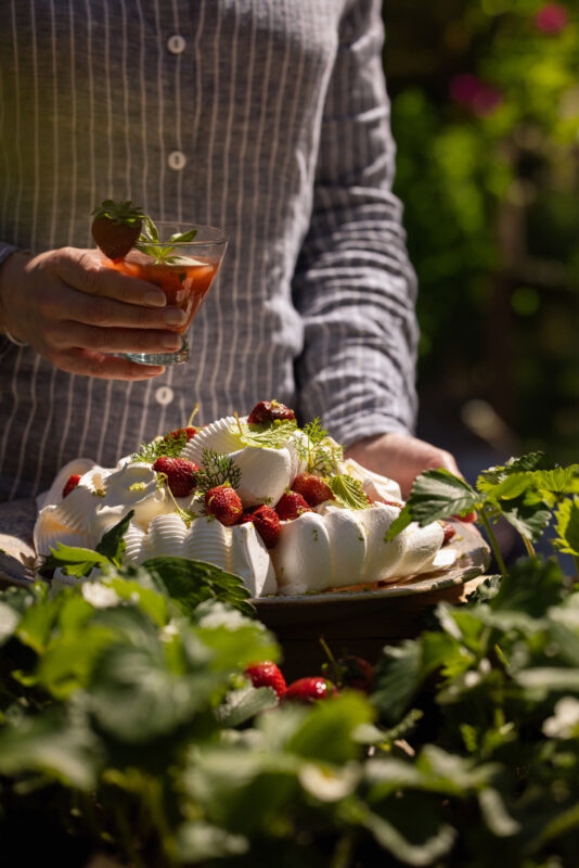 Roast Strawberry Daiquiri & Pavlova